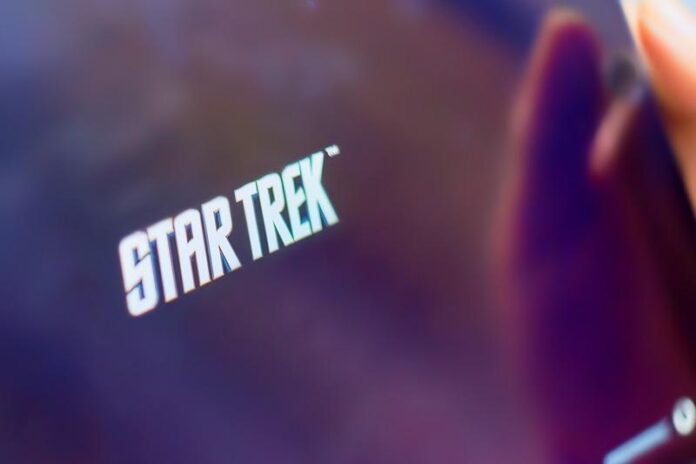 Star Trek Logo Screen