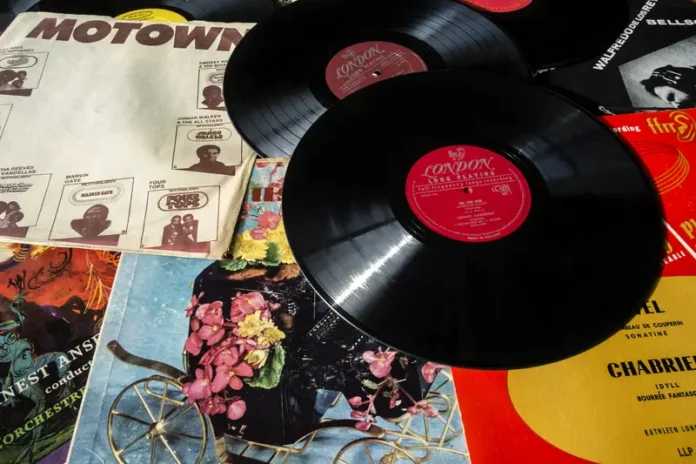 Legendary Vocalist Dead at 83 (motown-dreamstime_s_49999747)