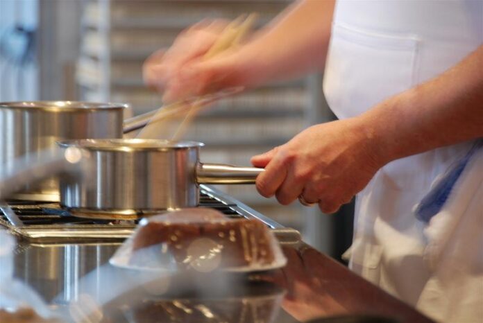 Beloved Television Chef Dies at 44 (dreamstime_s_4087914)